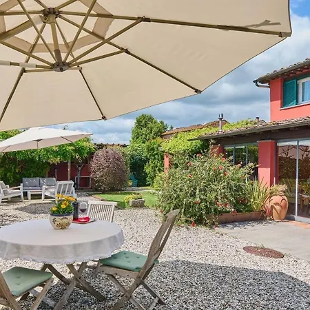 Casa Rocchi Villa Capannori