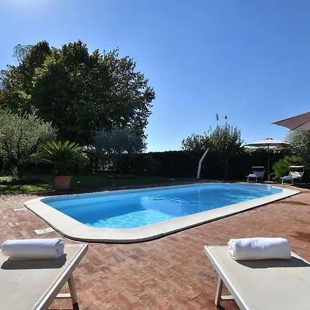 Casa Rocchi Villa *